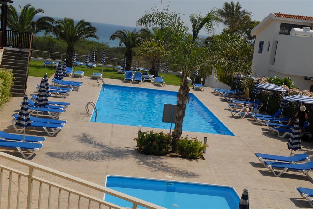 Iris Beach Hotel Protaras Buitenkant foto