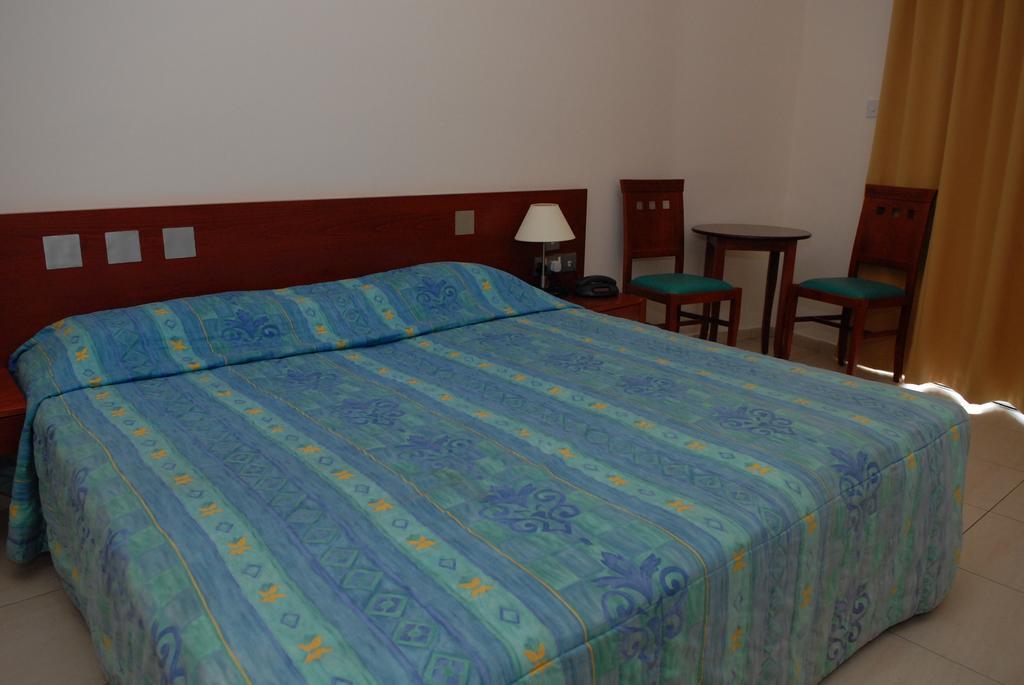 Iris Beach Hotel Protaras Kamer foto