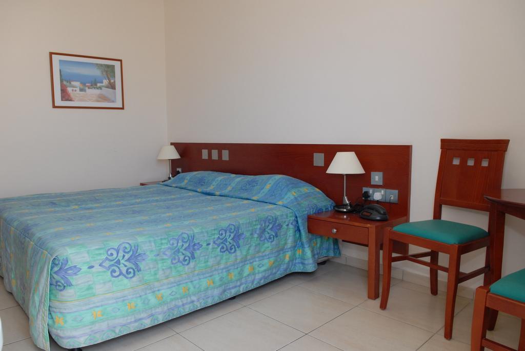 Iris Beach Hotel Protaras Kamer foto